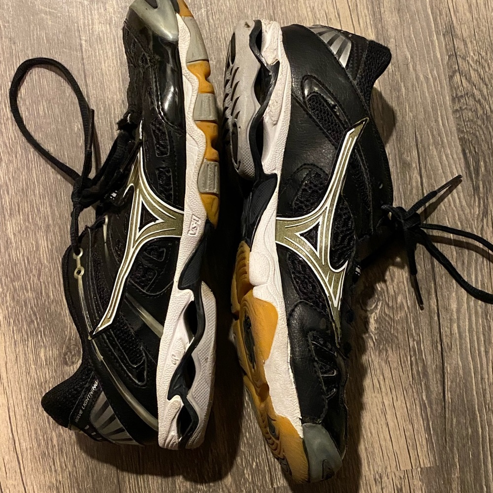 Women’s Volleyball Shoes